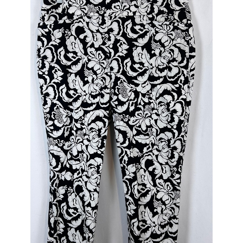 Chicos Womens Black White Floral Damask Ankle Pants Slim Leg Stretch Size 1 - Picture 4 of 10